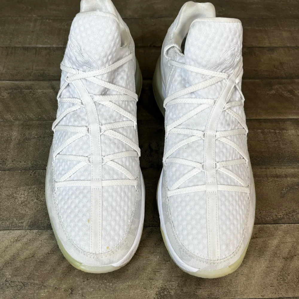 Nike Lebron 17 XVII Low White Camo Sneakers Sz 17